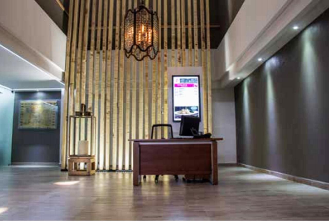 Nehotel Nueva Estancia Leon Ngoại thất bức ảnh